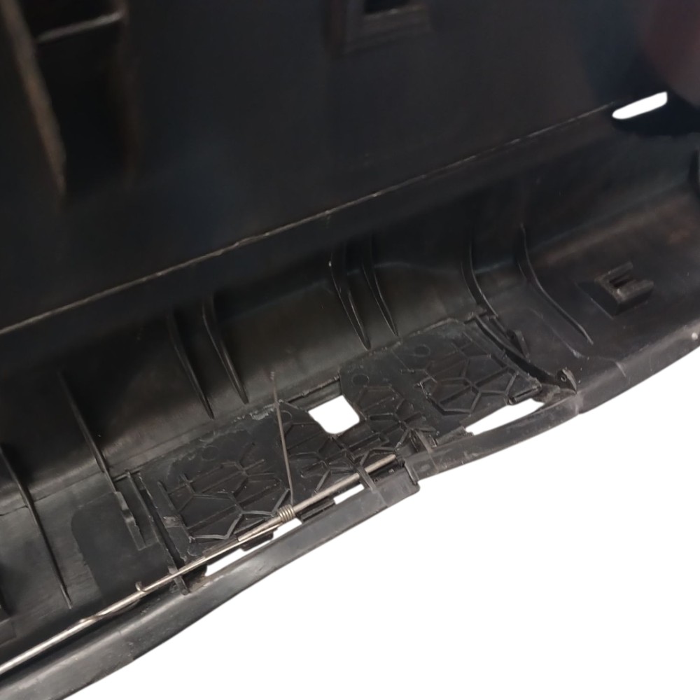 Acabamento Tampa Traseira Vw Polo 2003 2009 2012 Detalhe Cinza 7