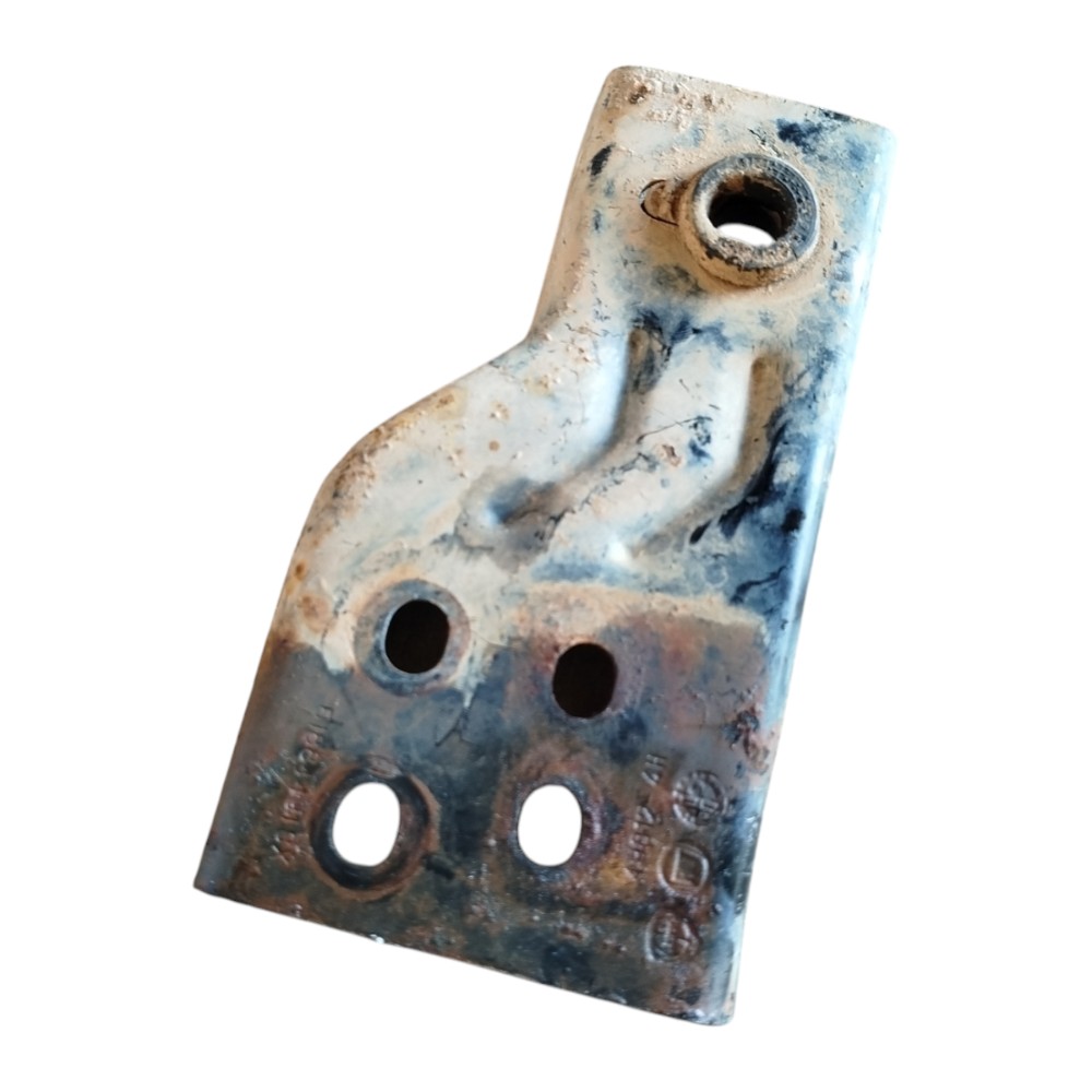 Suporte Radiador Inferior Ld Esquerdo Fiat Uno 2013 A 2020
