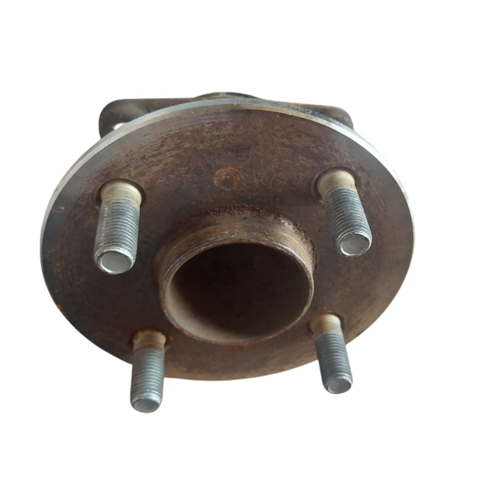 Cubo Rolamento Roda Traseira Toyota Etios 2015 2016 2017 8