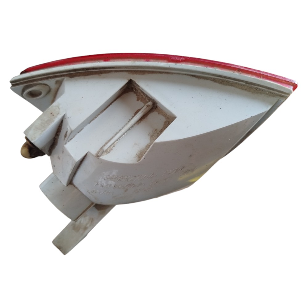 Lanterna Refletor Parachoque Traseiro Ford Focus 1998 A 2007 4
