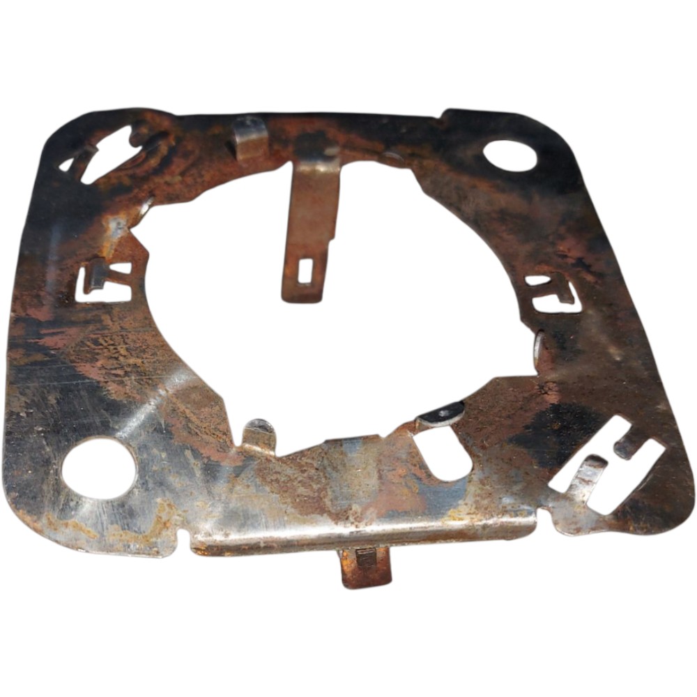 Suporte Ferro Espelho Disco Freio 2006 2008 2010 A 2012