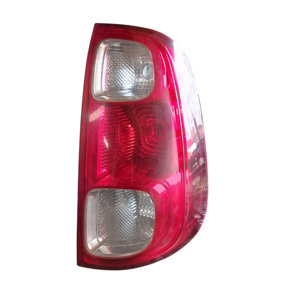 Lanterna Direita Fiat Uno Vivace 2010 2011 2015 Original  Direito/passageiro Vermelha