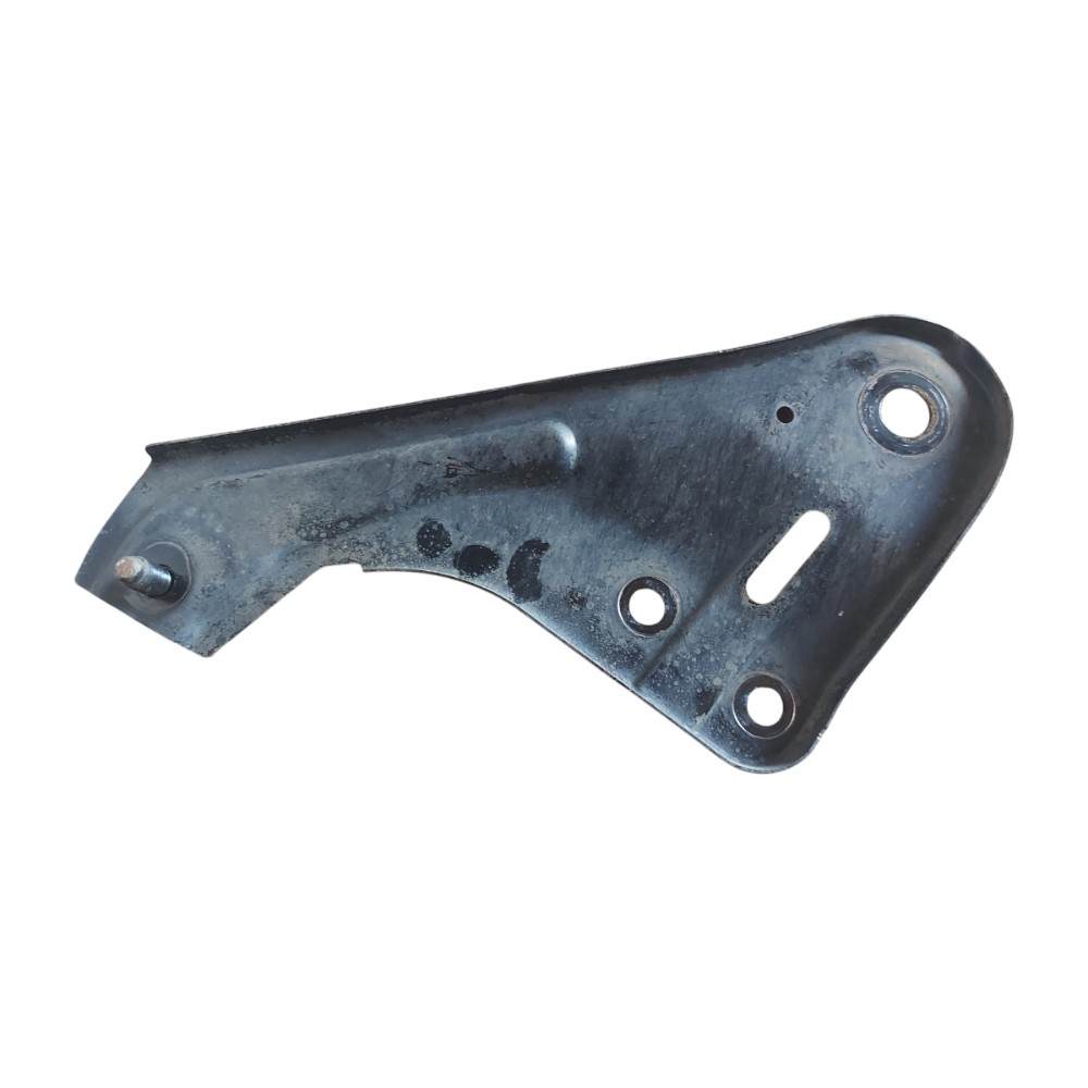 Suporte Inferior Esquerdo Radiador Ford Focus 2014 2017 2019 2