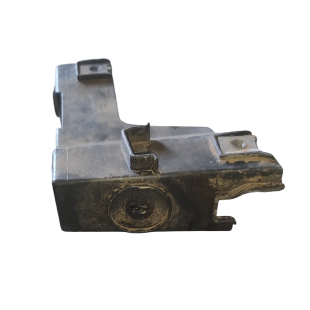 Guia Parachoque Traseiro Direito Vw Jetta 2.5 2007 2008 2011