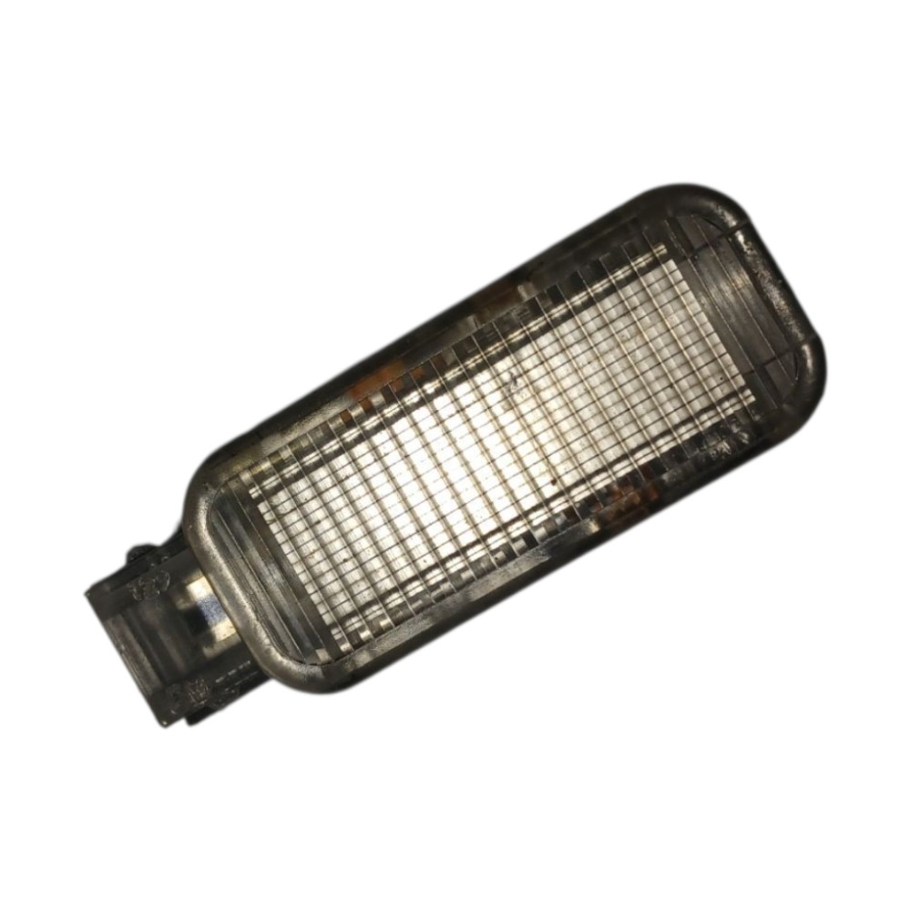 Luz Cortesia Porta Traseira Direita Vw Passat Audi A4 A5