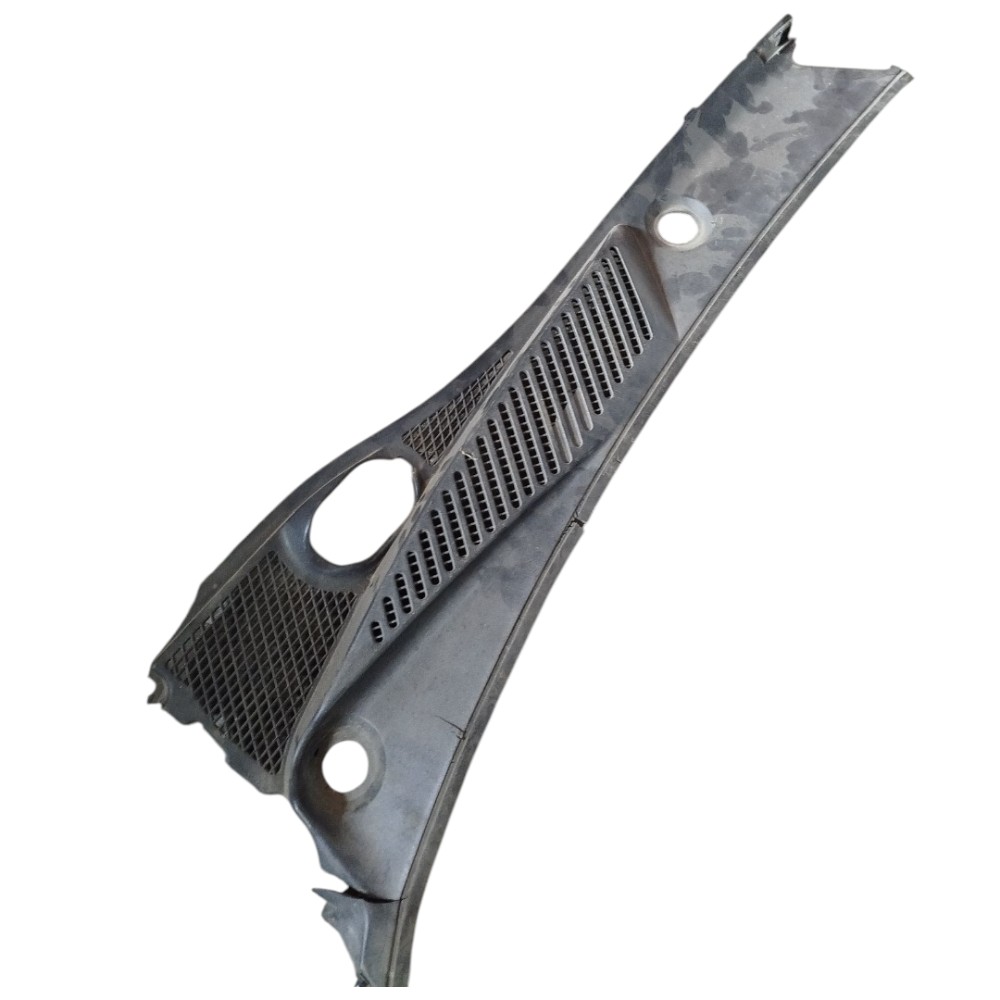 Grade Churrasqueira Esquerdo Renault Clio 2011 Com Detalhes