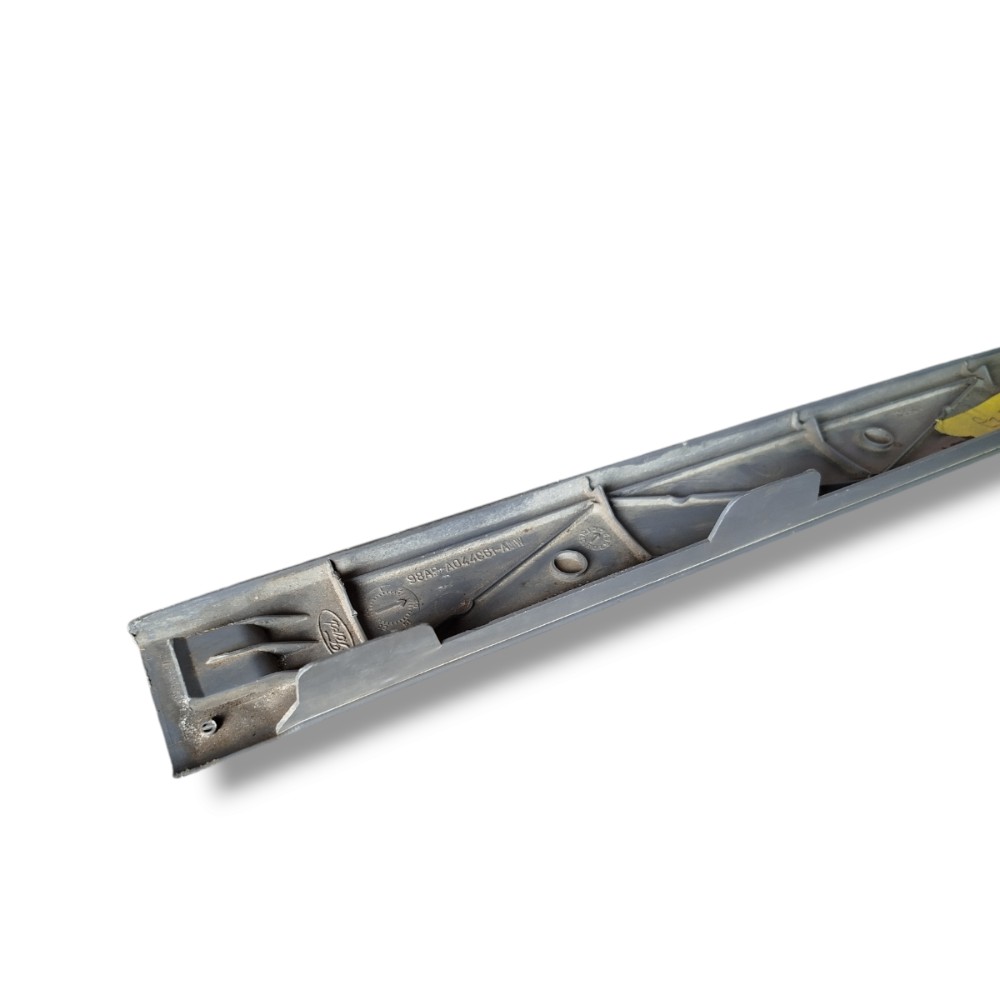 Soleira Porta Dianteira Esquerda Focus 2001 2005 2009  Cinza-escuro 5