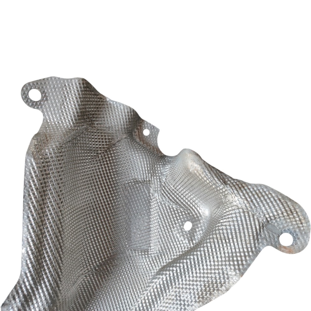 Protetor Calor Escape Volvo Xc60 T5 T6 T8 V90 S60 2018 2024 3