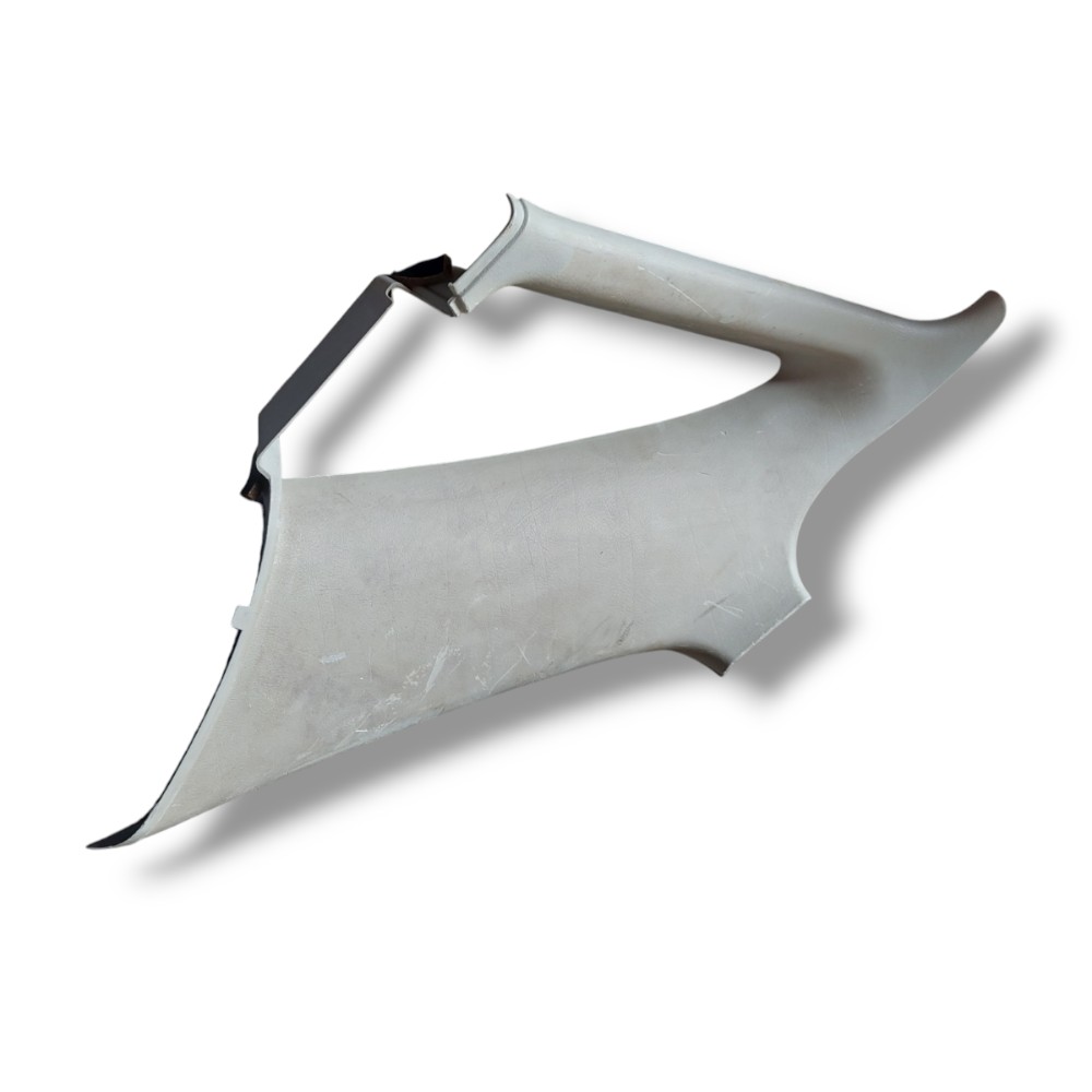 Moldura Coluna Vidro Traseiro Direito Gol Saveiro 1999 2005 2