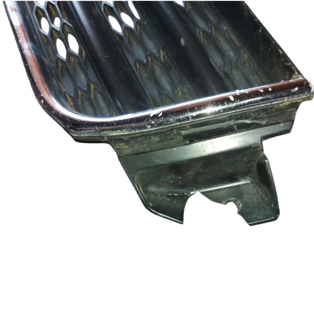 Grade Frontal Central Comeia Parachoque Dianteiro Volkswagem 4