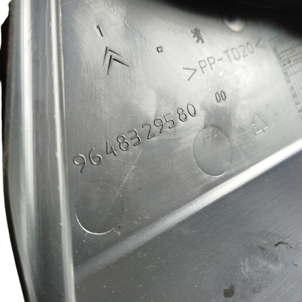 Tampa Caixa Fusivel Citroen C3 2006 2007 2009 2010 2012 15