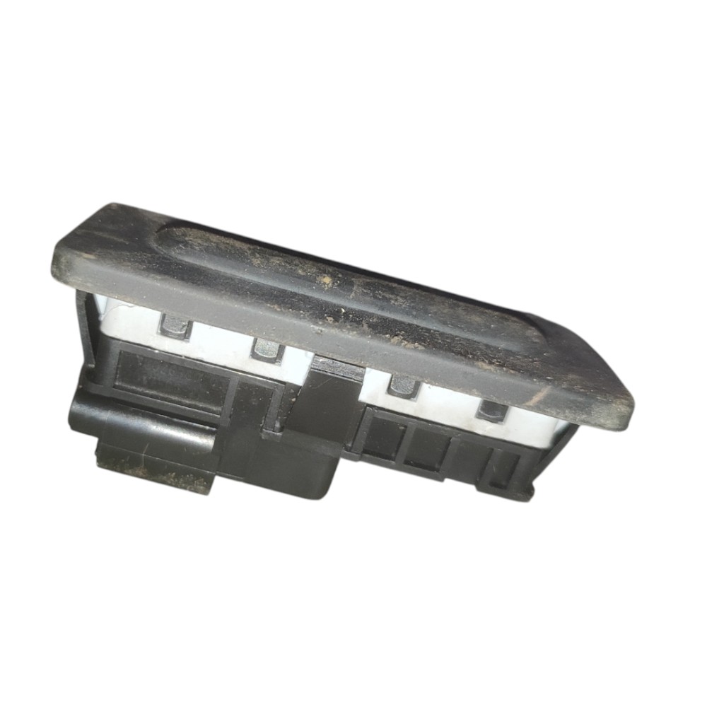Botão Porta Malas Peugeot 2008 208 307 308 3008 2010 2020 2