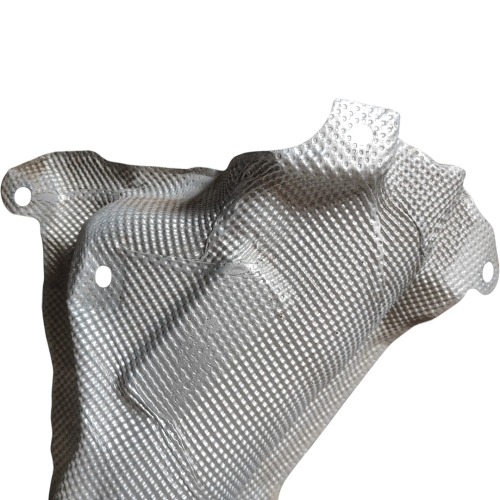 Protetor Calor Escape Volvo Xc60 T5 T6 T8 V90 S60 2018 2024 2
