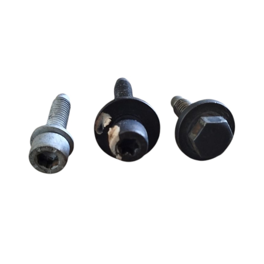 Kit Parafusos Fixação Porta Malas Citroen C3 2003 2004 2013 5