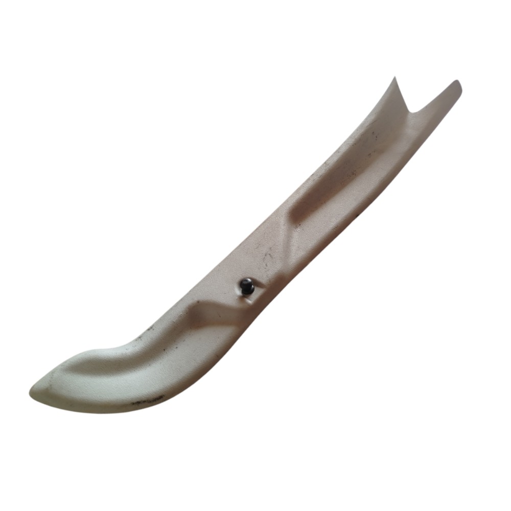 Acabamento Direito Tampa Traseira Citroen C3 2003 2007 2012