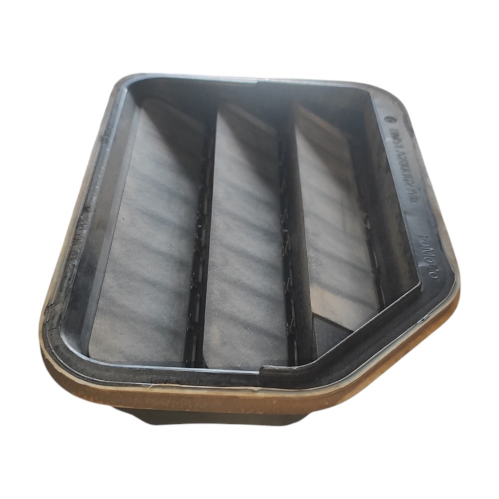 Moldura Grade Ventilação Direita Ford Focus 2014 2015 2019 4