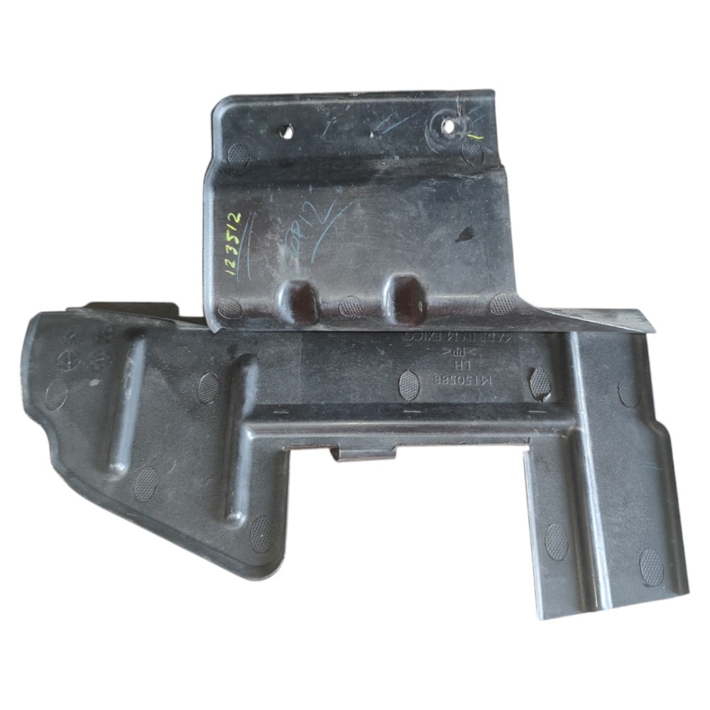 Defletor Radiador Esquerdo Nissan Sentra 2007 2008 2009 2013