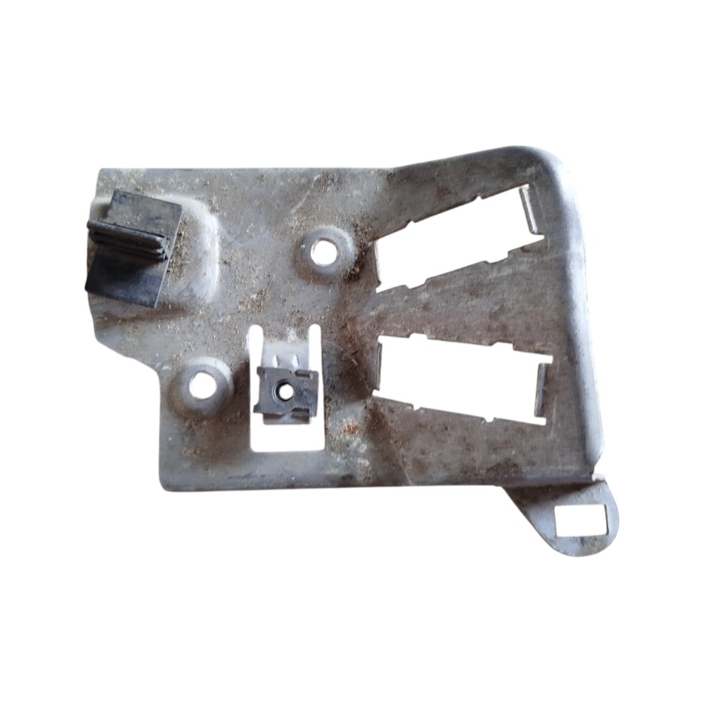 Suporte Da Portinhola Tanque Combustível Gm Vectra 2001 2005