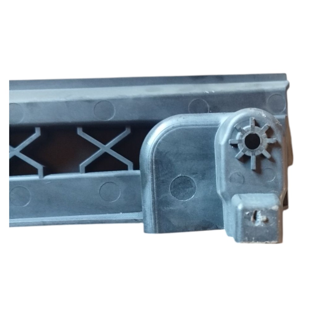 Suporte Dir Tampão Porta Malas Volvo Xc60 t5 t6 t8 2018 2024 4