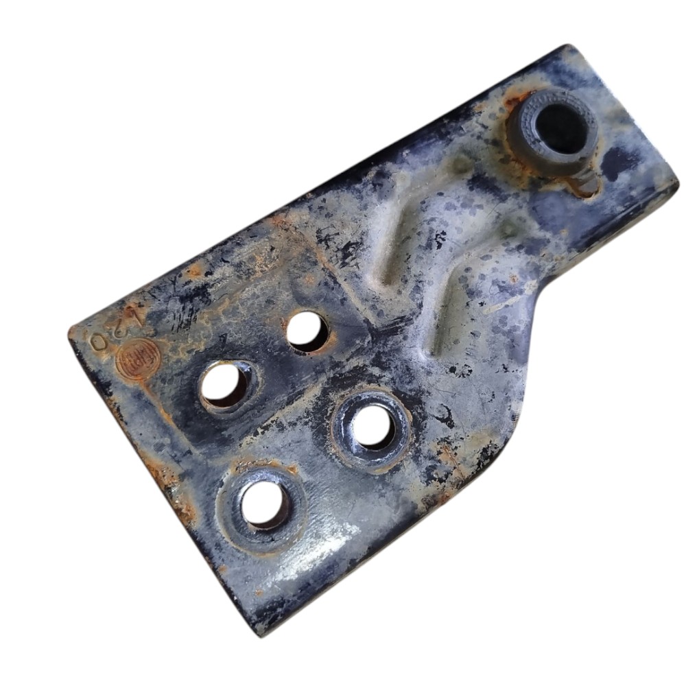 Suporte Radiador Direito Fiat Mobi 2016 2018 2022