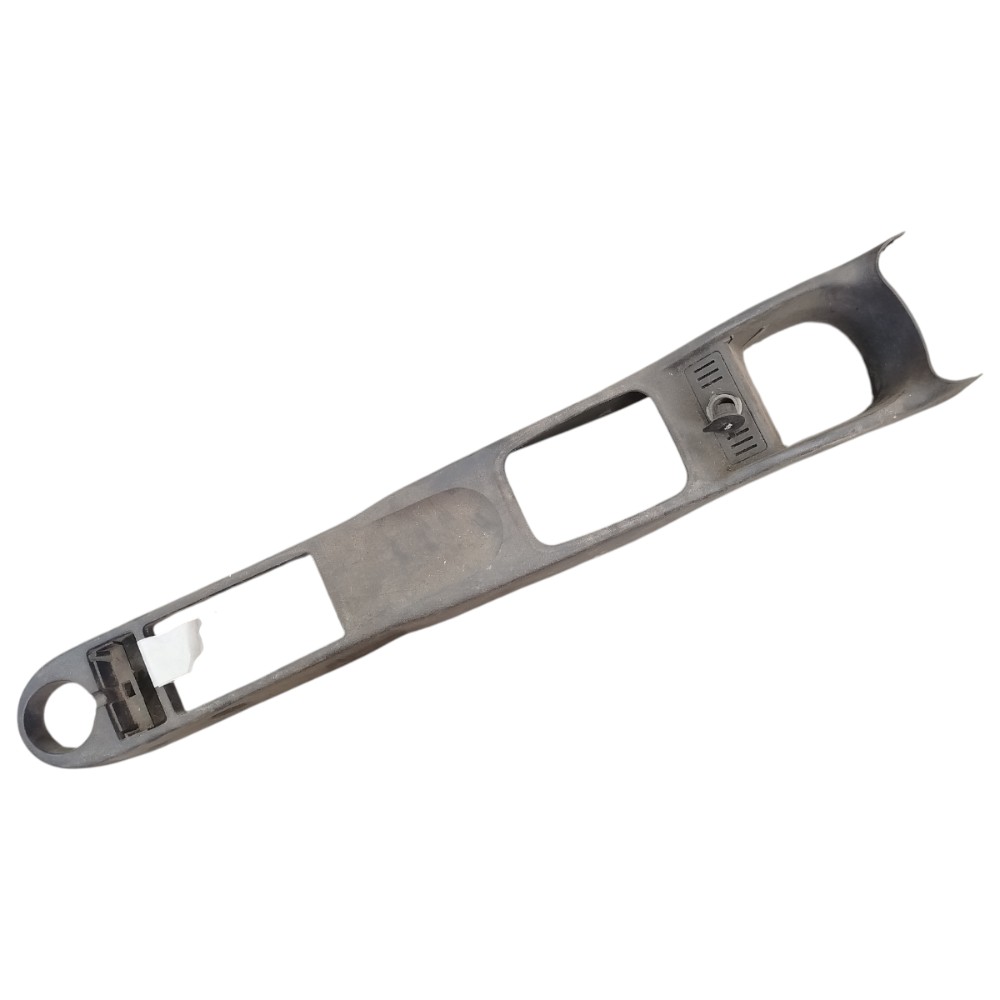 Console Central Gm Corsa Hatch Montana 2002 2008 2010 2012