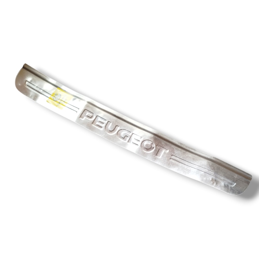 Soleira Dianteira Peugeot 307 2006 2007 2008 2009 2012 1