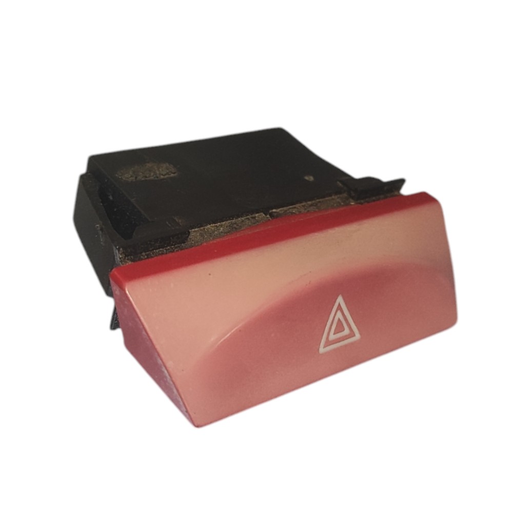 Botão Pisca Alerta Fiat Stilo 2003 2004 2005 2006 2007 2011 Vermelho