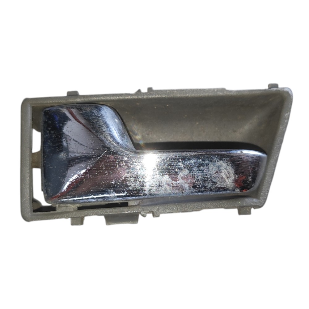 Maçaneta Interna C/ Moldura Vw Gol Quadrado Santana Quantum Prata Dianteira/traseira 1