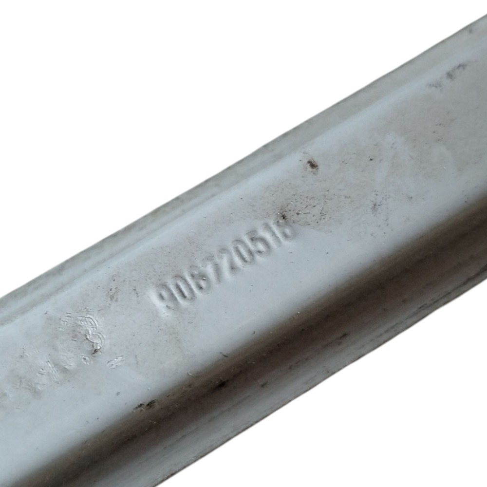 Guia Canaleta Vidro Dianteiro Direito Gm Corsa 2002 A 2012 8