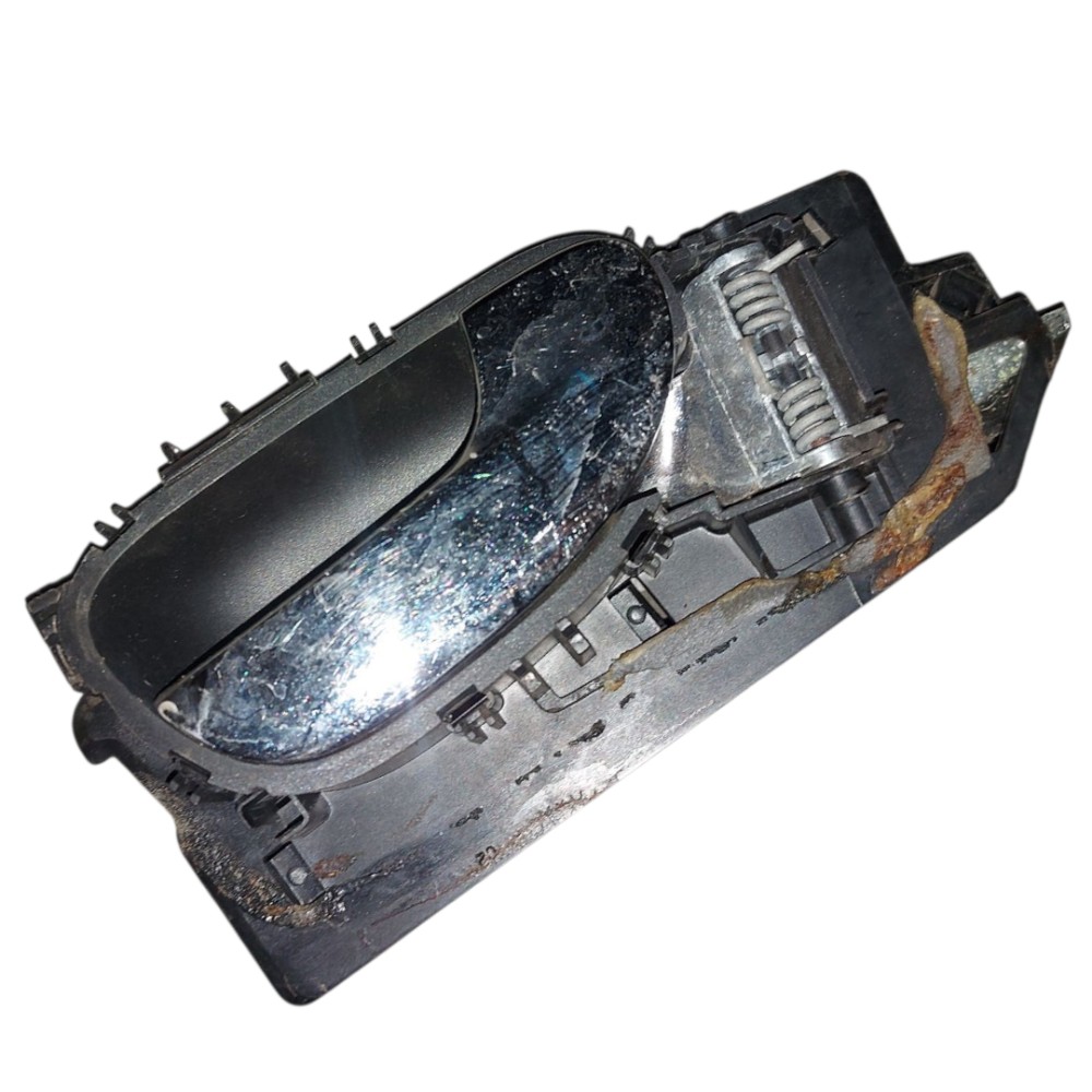 Maçaneta Interna Dianteira Direito Peugeot 307 2005 2012 Preto Dianteira