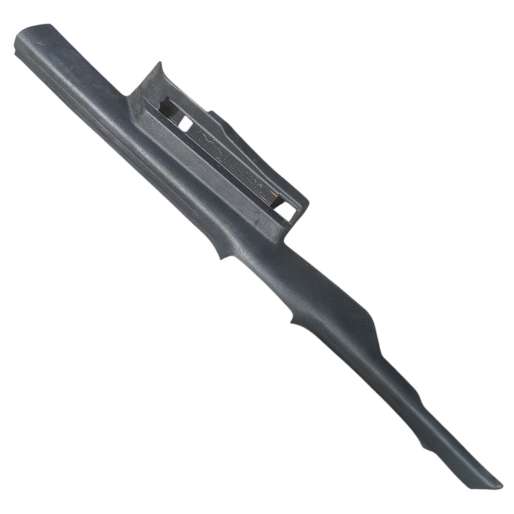 Soleira Porta Lado Esquerdo Gm Vectra 1999 2000 2001 2005 Preto
