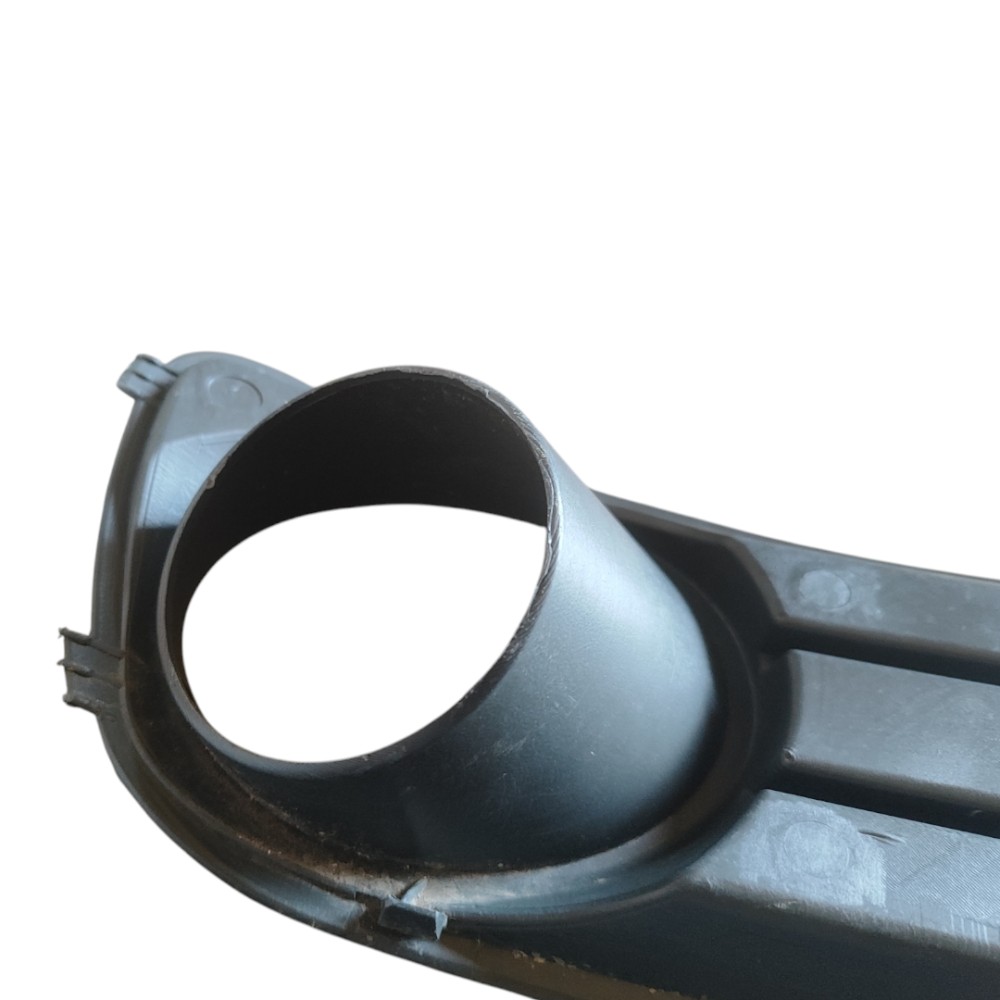Moldura Farol De Milha Esquerdo Fiat Palio 2009 2011 2014 Direito 4