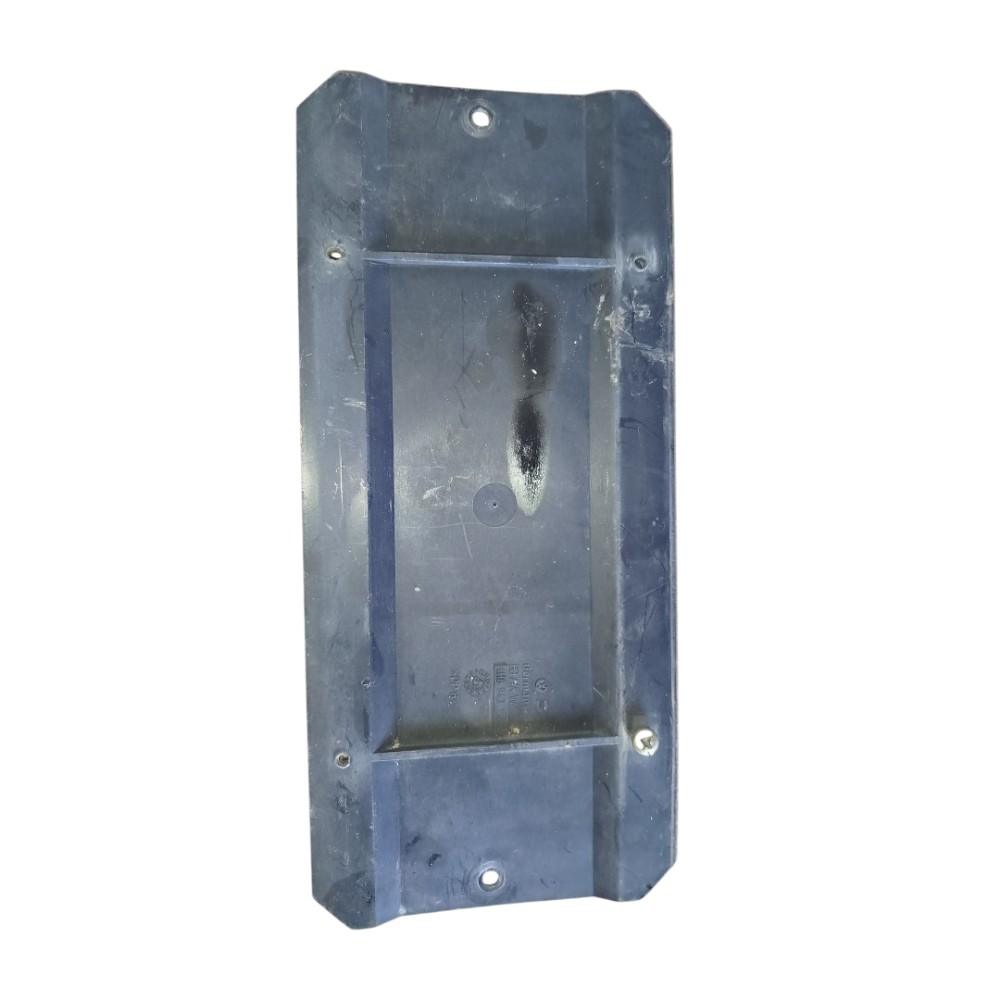 Suporte Placa Traseiro Acabamento Vw Passat 1996 1997 2005 4