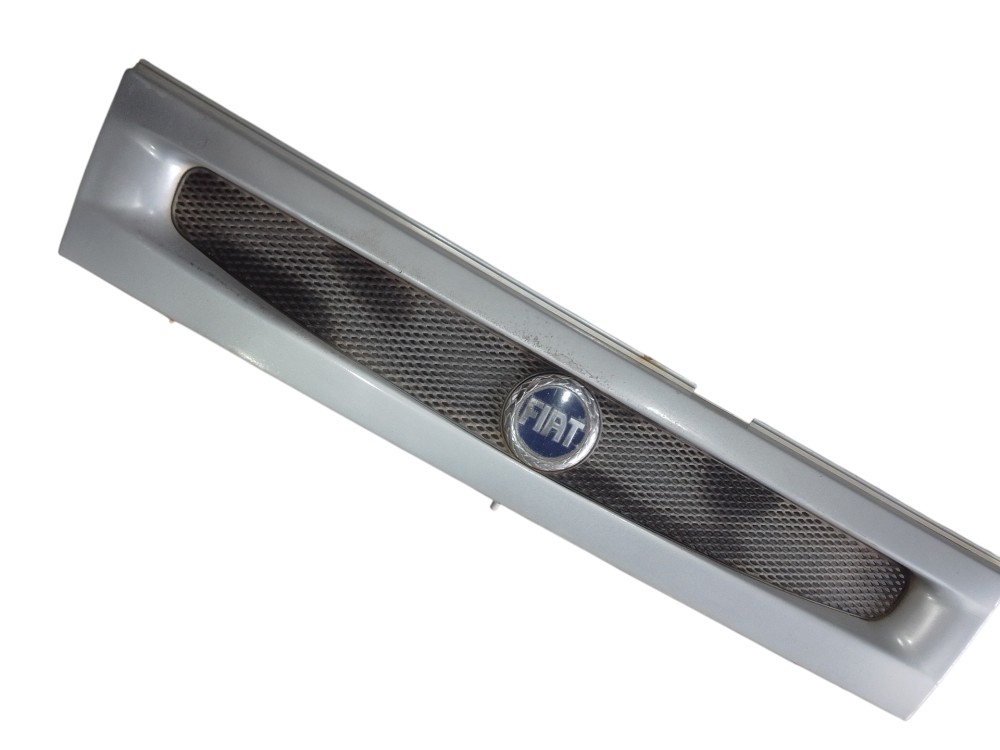 Gradi Dianteira Fiat Uno Siena Strada 2000 2005 2