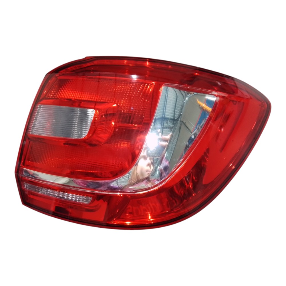 Lanterna Traseira Direita Sandero 265500152r Direito/passageiro Vermelho 2