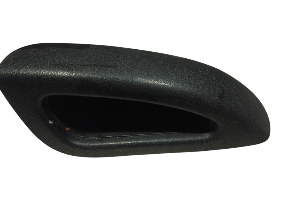 Moldura Puxador Interno Dianteiro Direito Nissan March 2011 Preto 6