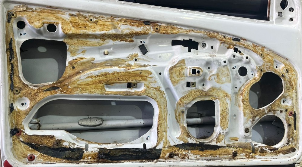Porta Dianteira Esquerda Branca Fiat Palio Edx 1997 2 portas 3