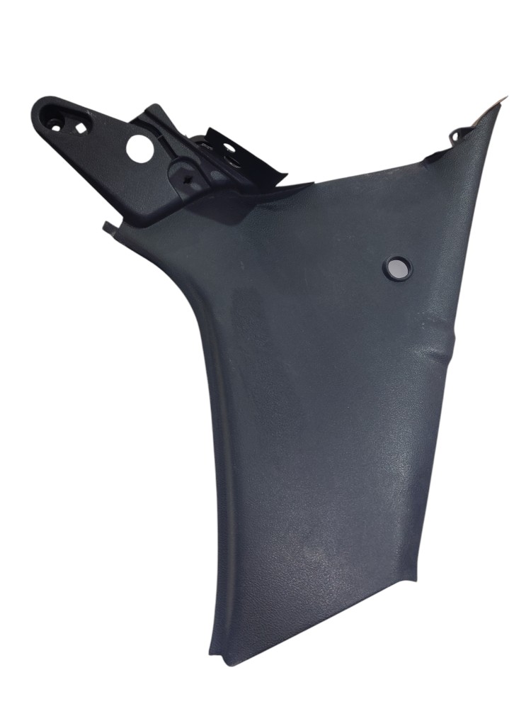 Moldura Coluna Traseira Esquerda Fiat Siena Palio 2001/2012 1