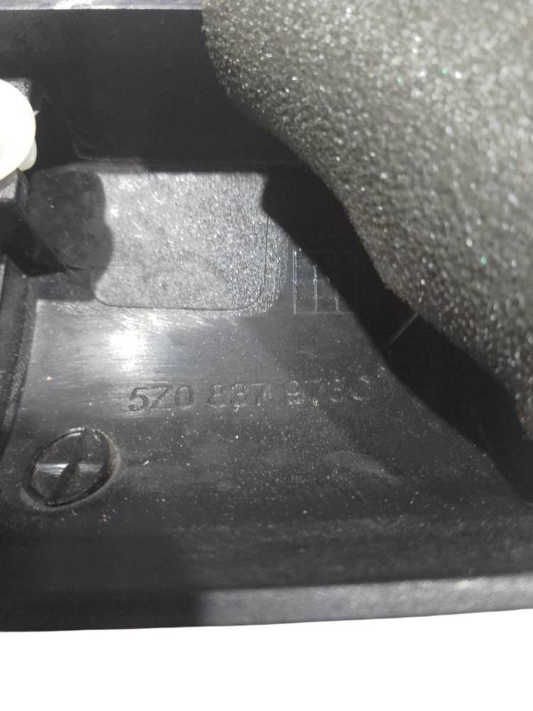 Moldura acabamento dianteiro Esquerdo Volkswagen fox 2014 7
