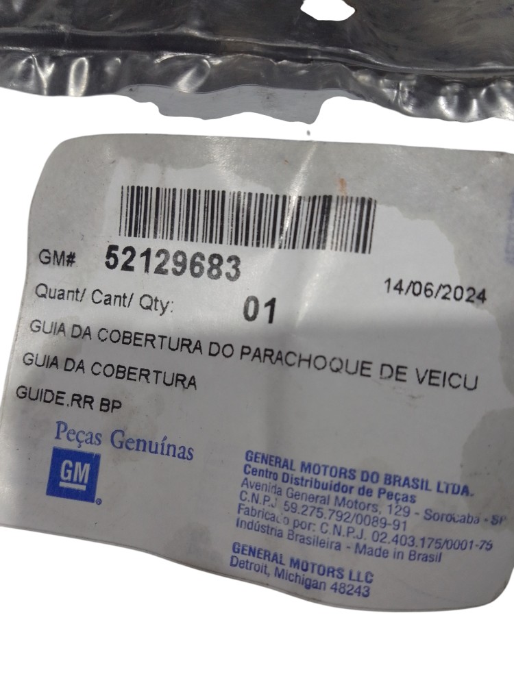 Guia parachoque traseiro  direito GM prisma 2013 2019 8
