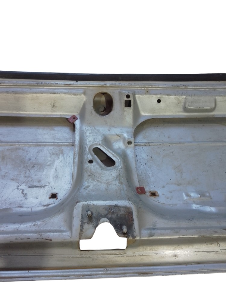 Tampa Traseira Porta Malas Fiat Uno 1991 a 2003 Prata 5