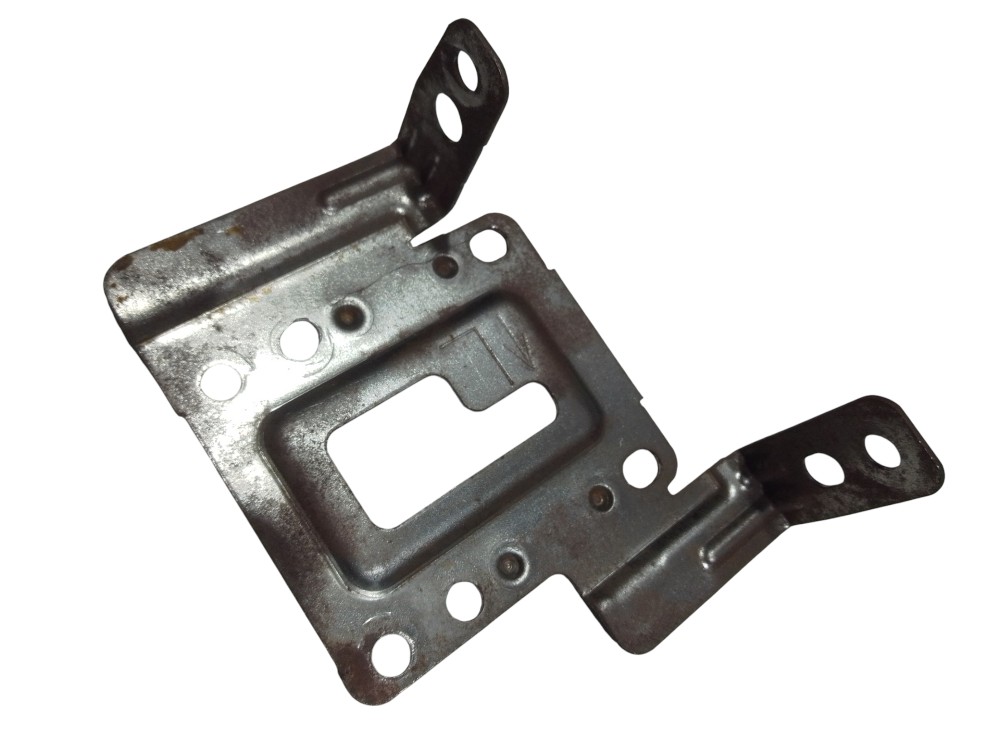 Suporte fixação som esquerdo Nissan March 2011 2012