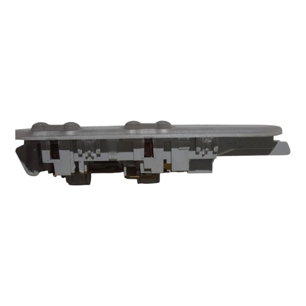 Luz Cortesia Renault Sandero 2015 7