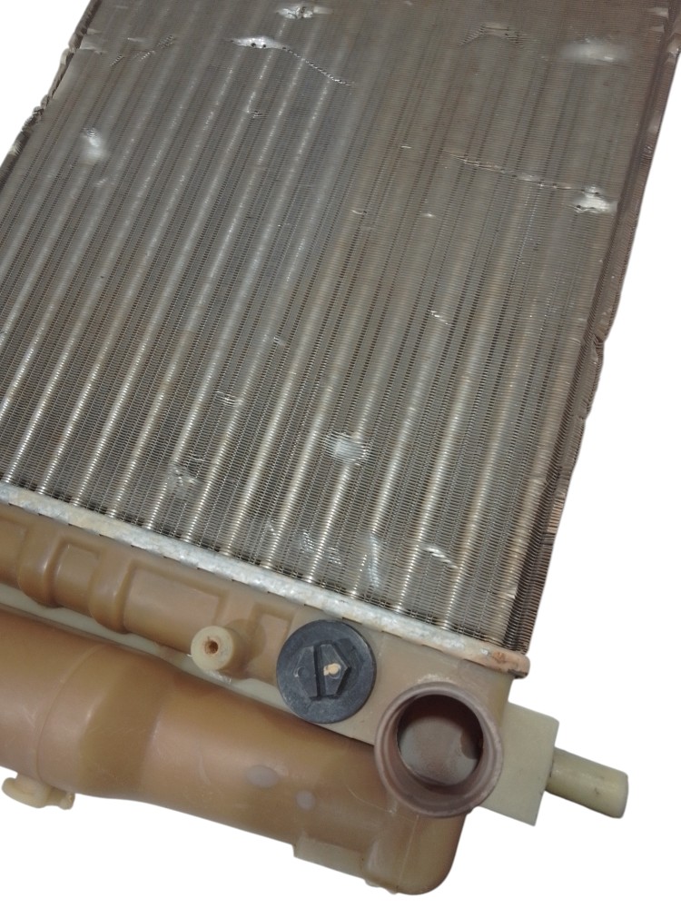 Radiador Fiat Uno Mille Fiorino Elba 1994 2000 8