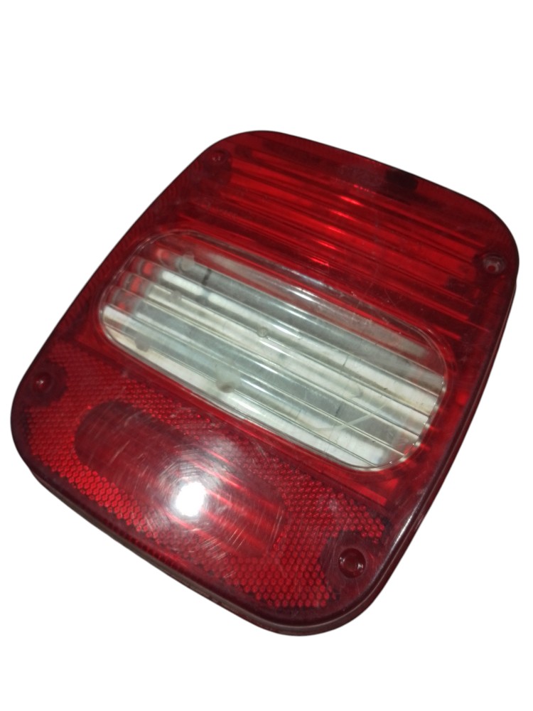 Lente lanterna Traseira Volkswagen cargo 2011 2014 2