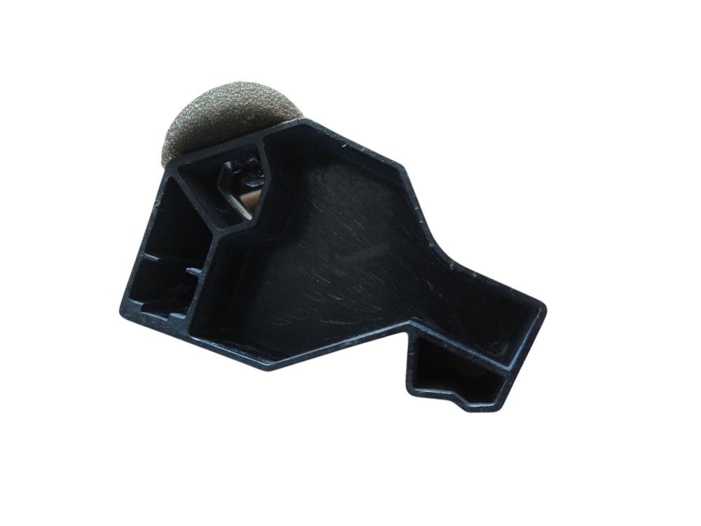 Suporte Cobertura Soleira Direito Chevrolet Vectra 1997/2004 Preto 6