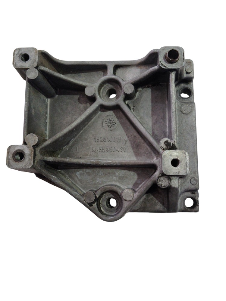 Suporte compressor ar condicionado Xsara Picasso 2006/2012