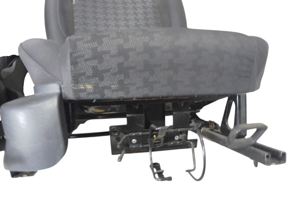 Bancos Passageiro E Motorista Volkswagen Fox Spacefox 2014 Cinza-escuro 5