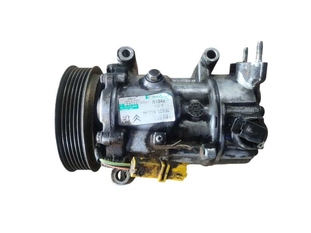 Compressor Ar Condicionado 1.6 2. Peugeot C4 307 2010 A 2010 2