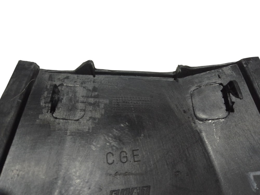 Moldura Acabamento Coluna Lateral E Fiat Uno Fiorino 96 00 Preto 6
